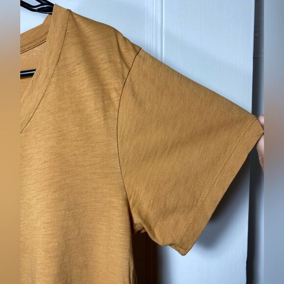 Athleta | Organic Daily Crop V-Neck Tee in Tuscan Gold - Picture 6 of 11